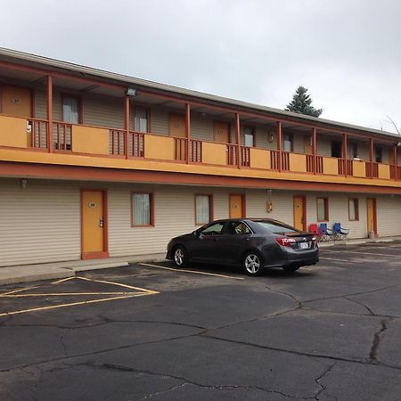 Cadet Motor Inn - Coldwater Esterno foto