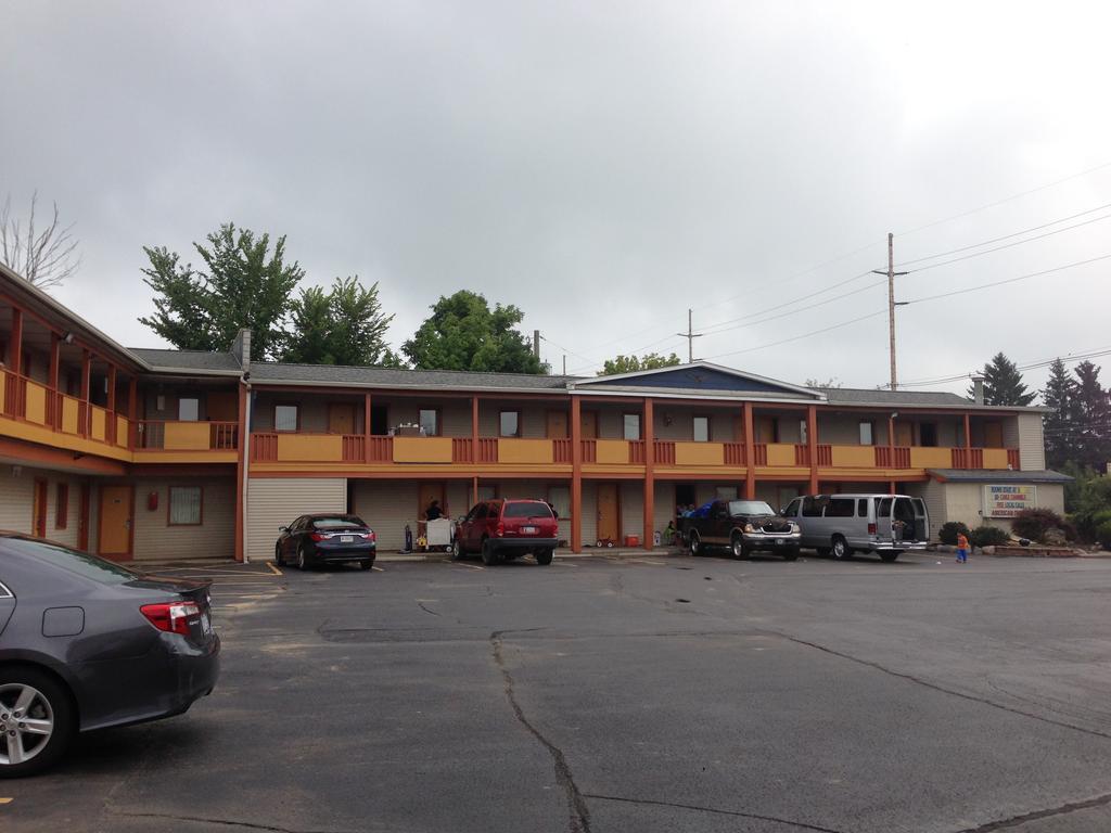 Cadet Motor Inn - Coldwater Esterno foto