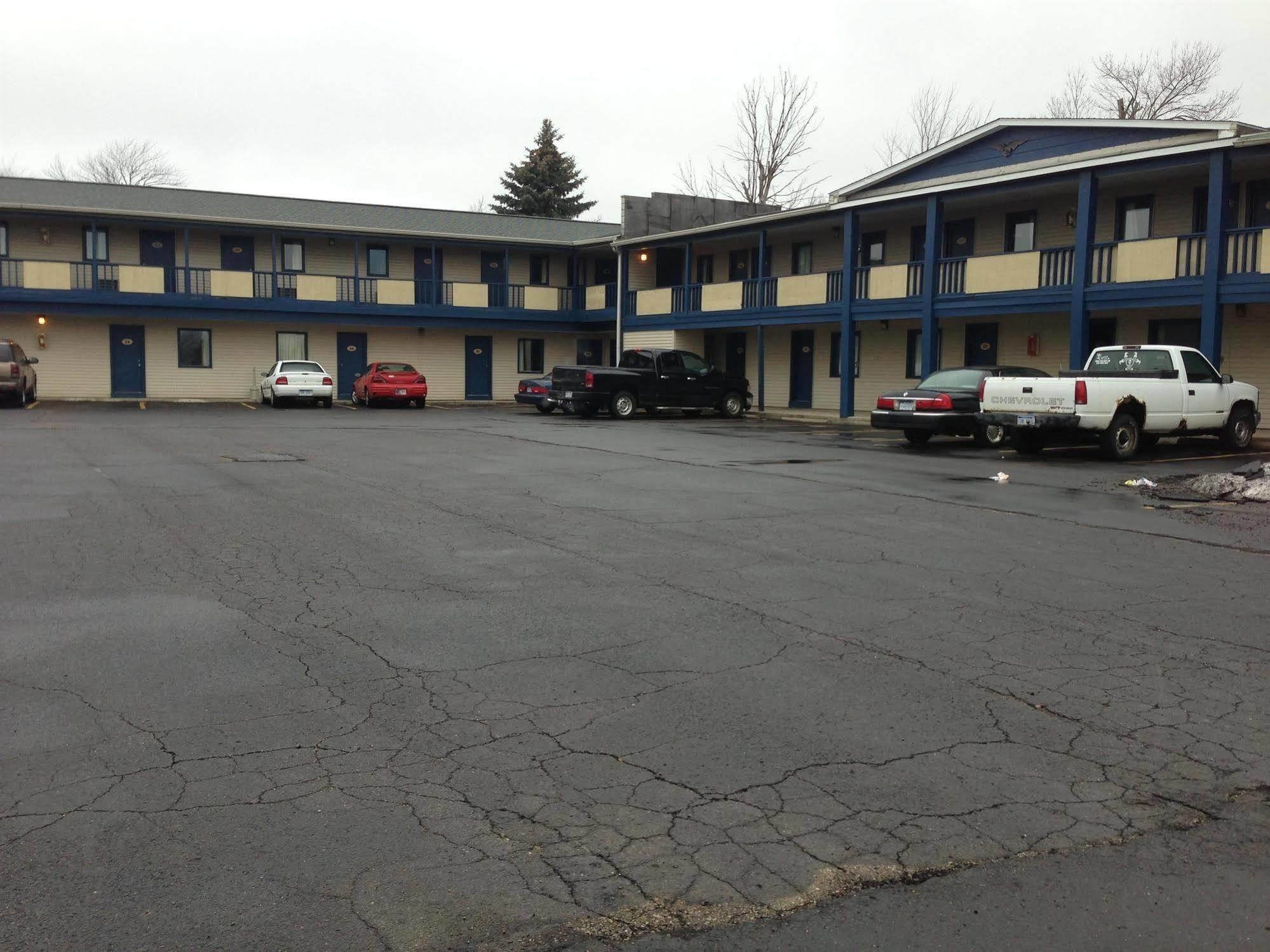 Cadet Motor Inn - Coldwater Esterno foto
